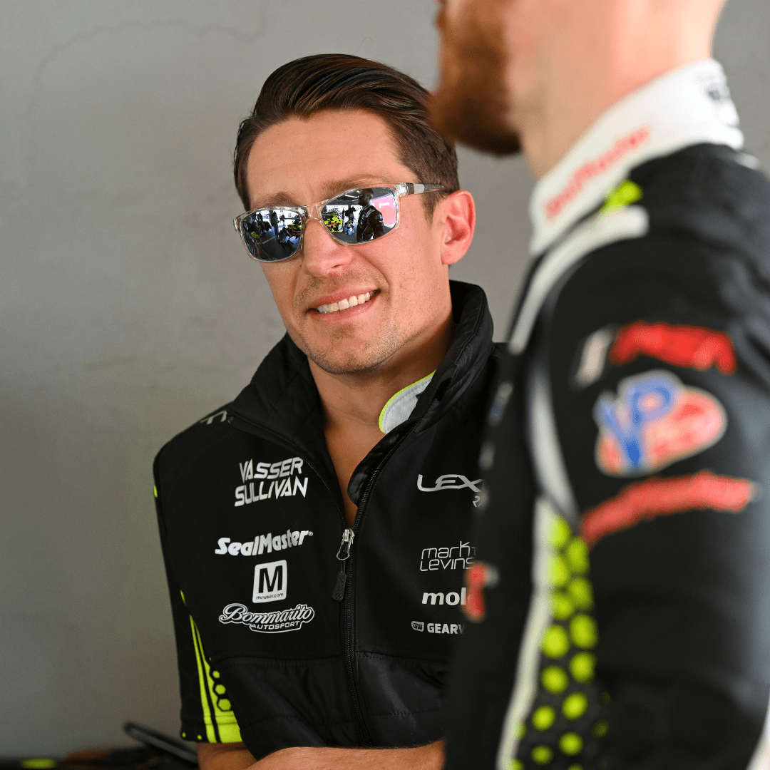 <tc>Double Stint
Revo | Lexus</tc>